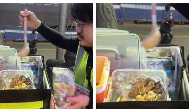 Viral Pria Korea Selatan Jualan Cilok Keliling Pakai Sepeda