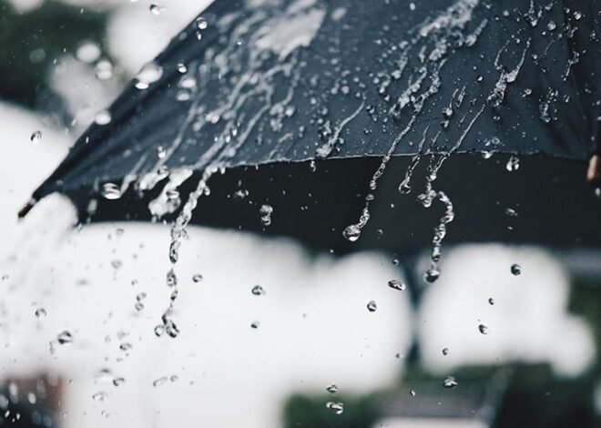 BMKG Ingatkan Potensi Cuaca Ekstrem, Hujan Lebat Akan Meningkat Hingga Februari