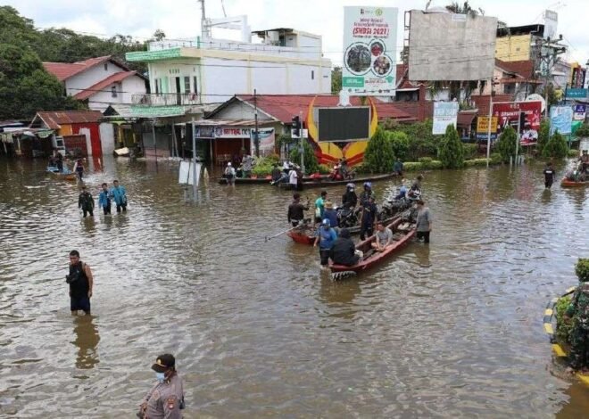 Banjir di Kalimantan Barat: Rumah dan Gedung RRI Pontianak Terendam Akibat Naiknya Debit Air Laut
