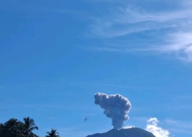 Gunung Ibu Erupsi, Kolom Abu Tembus 600 Meter