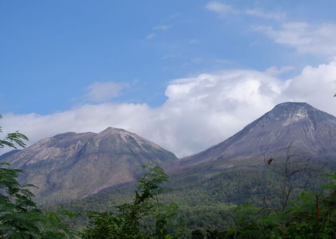 Update Aktivitas Gunung Lewotobi Laki-laki: Potensi Erupsi Masih Tinggi, Level IV Awas