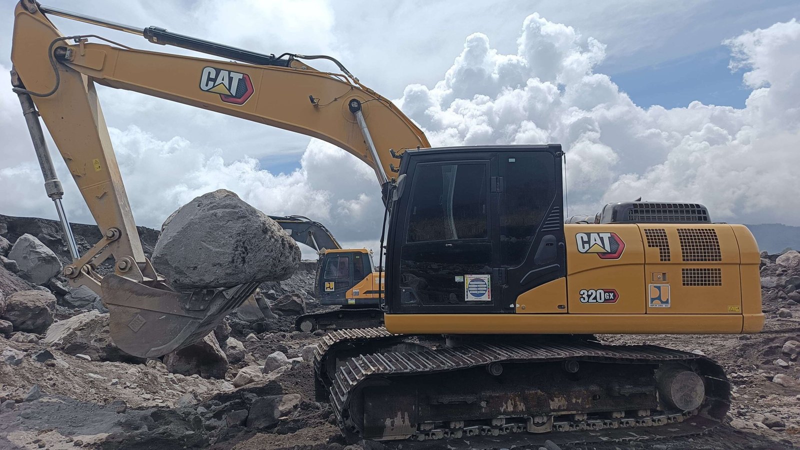 Penanganan Darurat Semeru: PU Perkuat Tanggul dan Buka Sodetan Sungai untuk Tekan Risiko Banjir