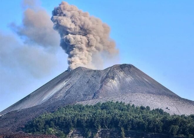 Polda Banten Imbau Warga Waspadai Cuaca Ekstrem dan Aktivitas Gunung Anak Krakatau Level II