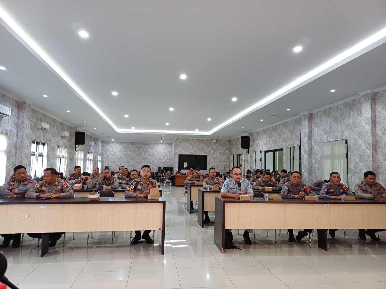 Jasa Raharja Cabang Sukoharjo dan Samsat Karanganyar Jadi Narasumber Forum Belajar Bersama di Polres Karanganyar