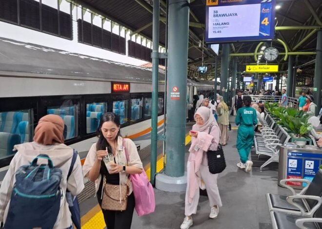 Penjualan Tiket Kereta Api Natal & Tahun Baru 2025/2026 Capai 3,87 Juta, Okupansi Jarak Jauh Lebihi 100%