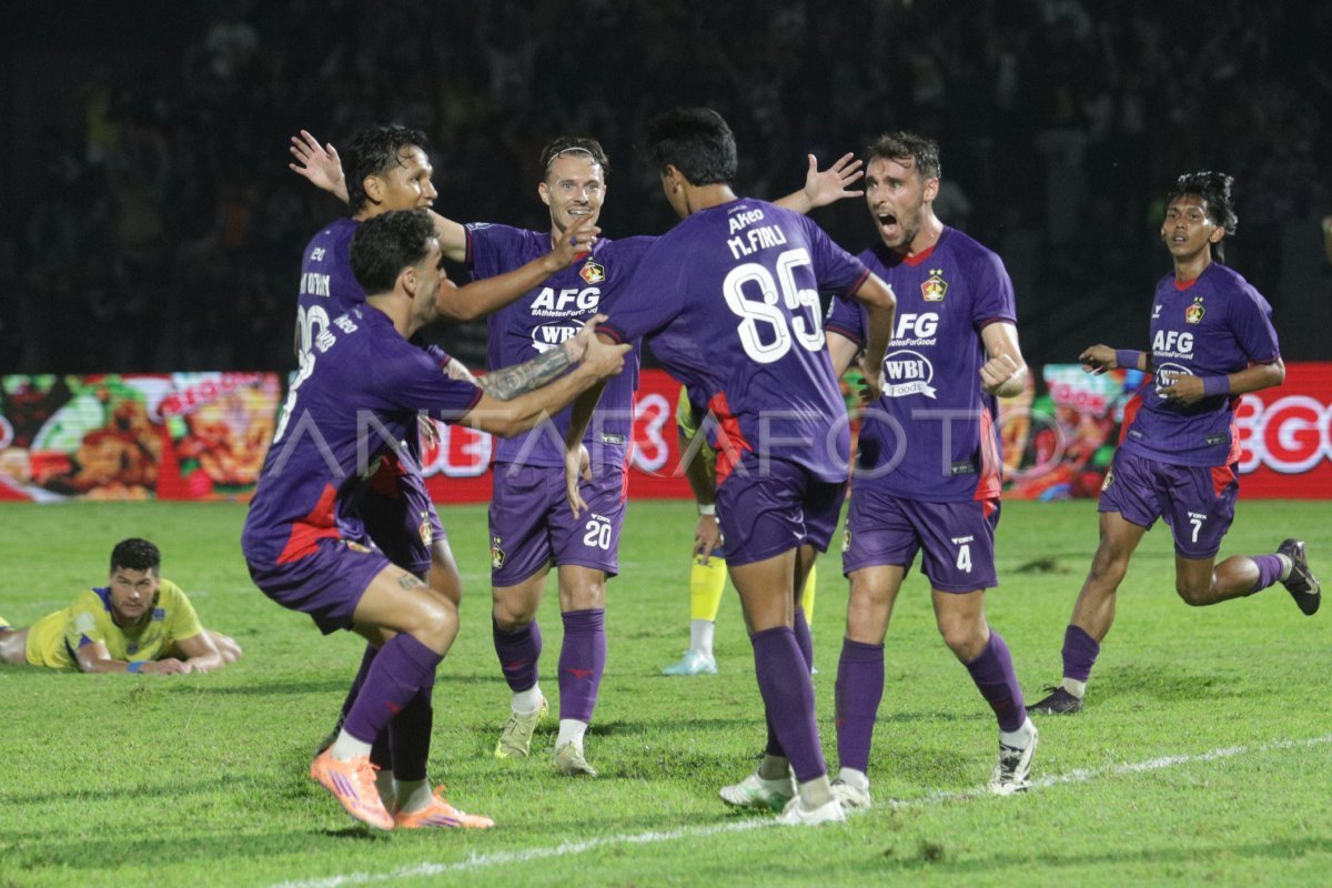 Persib Gagal Geser Borneo FC Usai Ditahan Persik Kediri 1-1