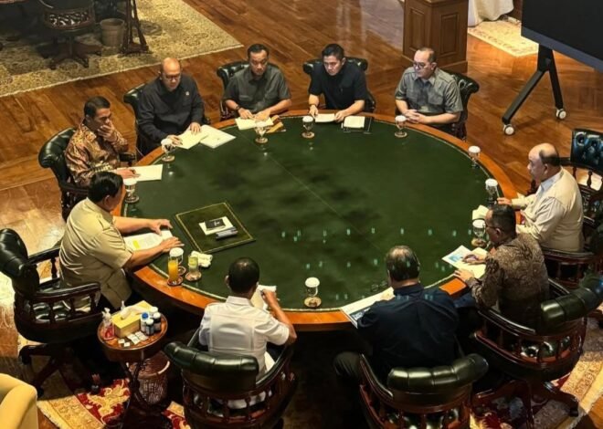 Rapat di Hambalang, Presiden Prabowo Dorong Hilirisasi dan Industri Chip Nasional