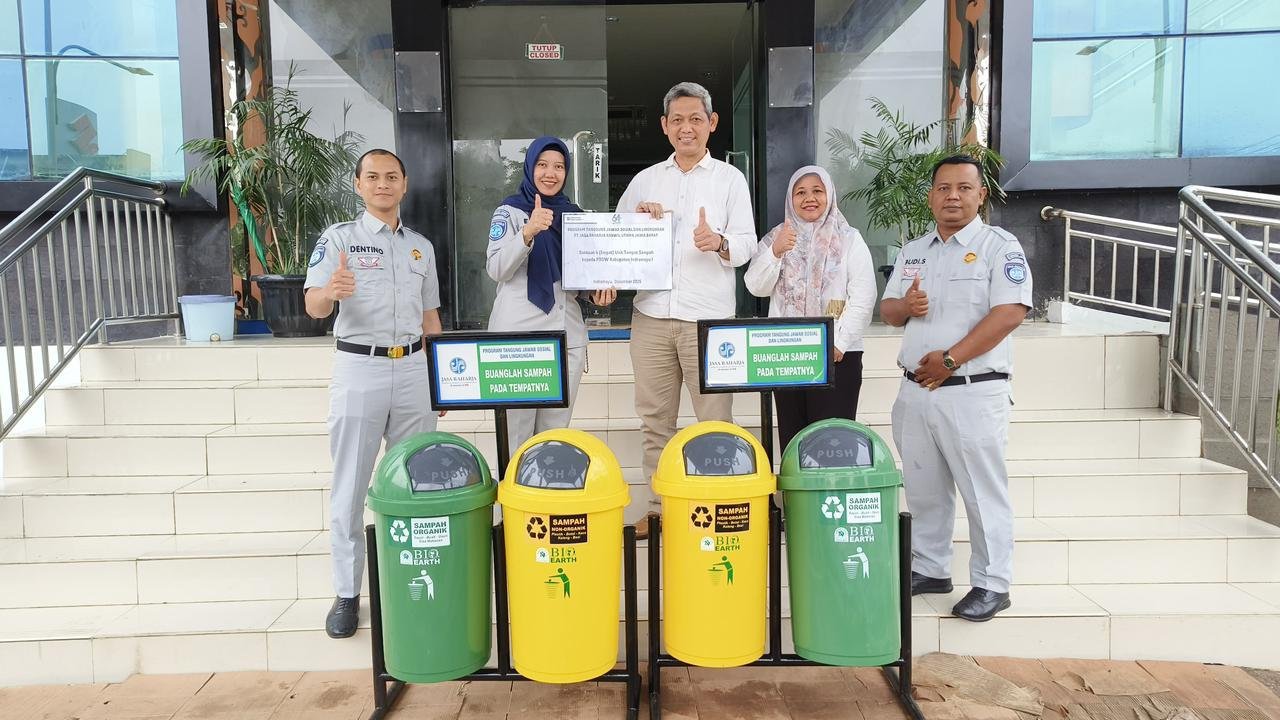 Jasa Raharja Indramayu Serahkan Bantuan Sarana Prasarana kepada P3DW Indramayu I dan P3DW Indramayu II Haurgeulis