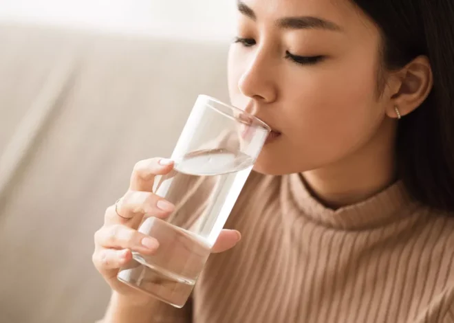 Manfaat Minum Air Putih Rutin bagi Kesehatan Tubuh