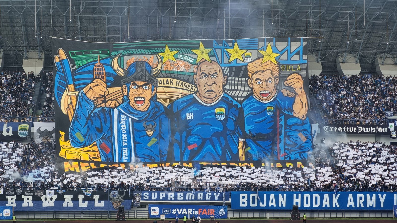 Antusias Bobotoh Tinggi, Tiket Persib vs Persija di GBLA Sold Out