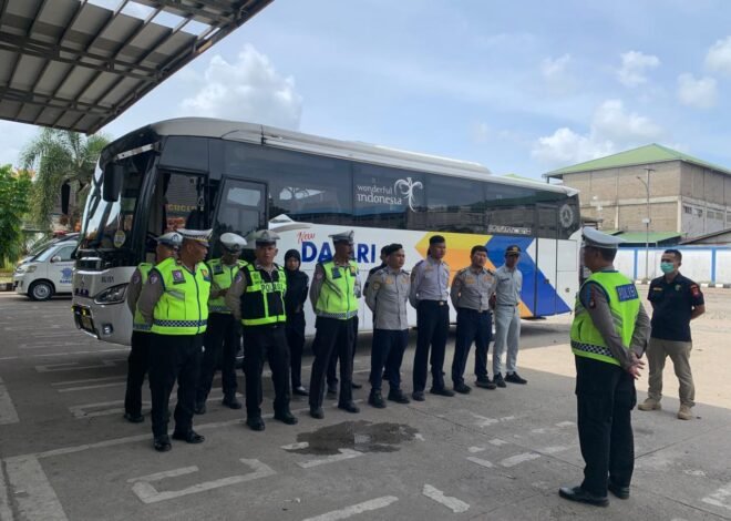 Jasa Raharja Bersama Stakeholder Laksanakan Rampcheck dan Pemasangan Stiker Practical Guidance di ALBN Sei Ambawang