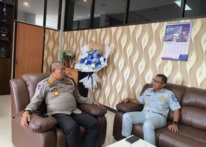 Inovasi Layanan “Antar-Jemput”: Jasa Raharja bersama Samsat Maros Gandeng PT Omkurir Teken Komitmen Bersama