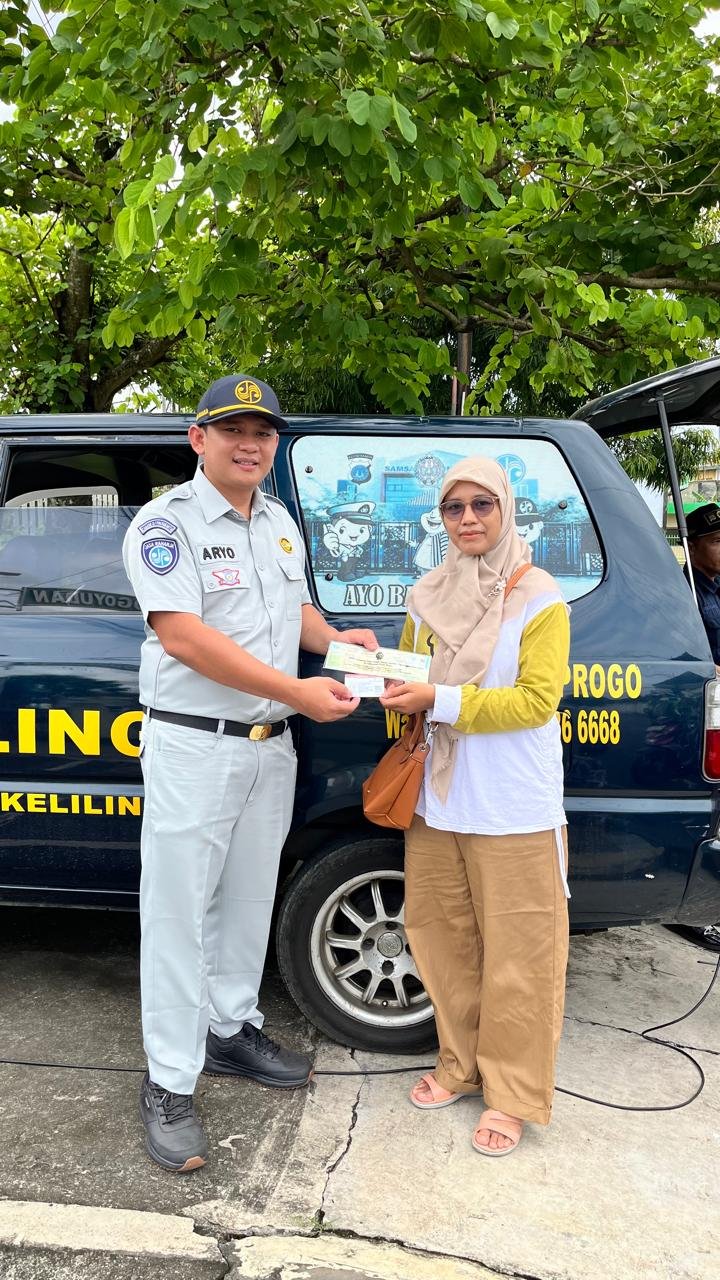 Tingkatkan Kesadaran Wajib Pajak, Operasi Gabungan di Wates Jaring Puluhan Kendaraan