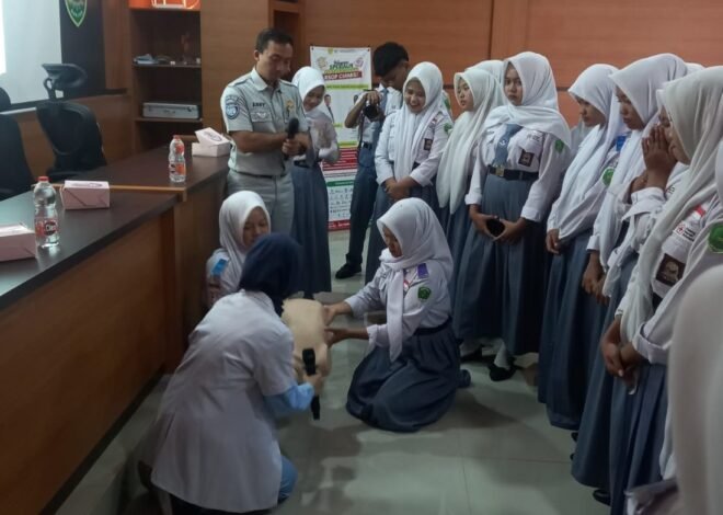 Jasa Raharja Cabang Tasikmalaya Laksanakan Pelatihan Pertolongan Pertama Gawat Darurat di SMK Negeri Padaherang Kabupaten Pangandaran
