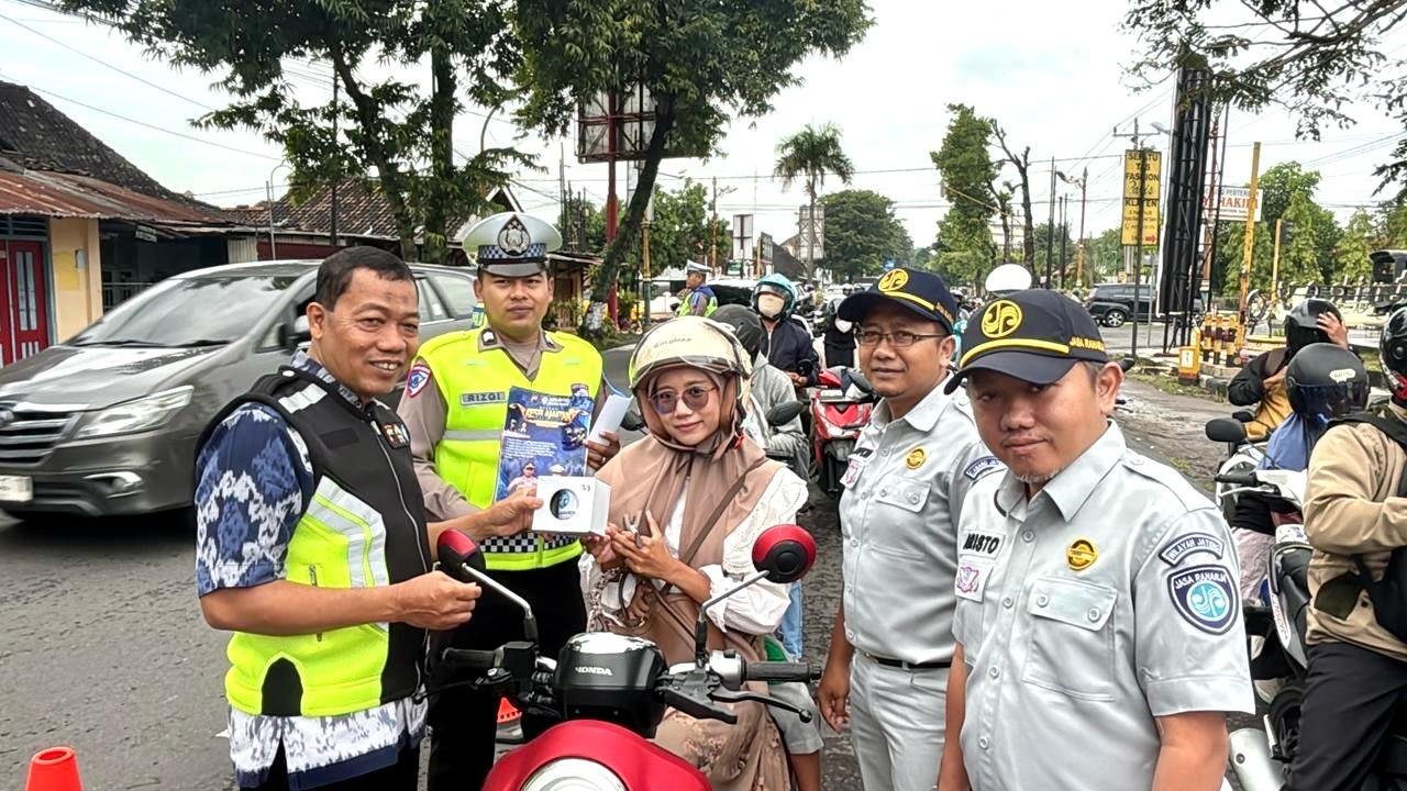 Tingkatkan Kepatuhan Pajak dan Keselamatan Jalan, Jasa Raharja Klaten dan Tim Pembina Samsat Klaten Gelar Operasi Sosialisasi Gabungan 2026