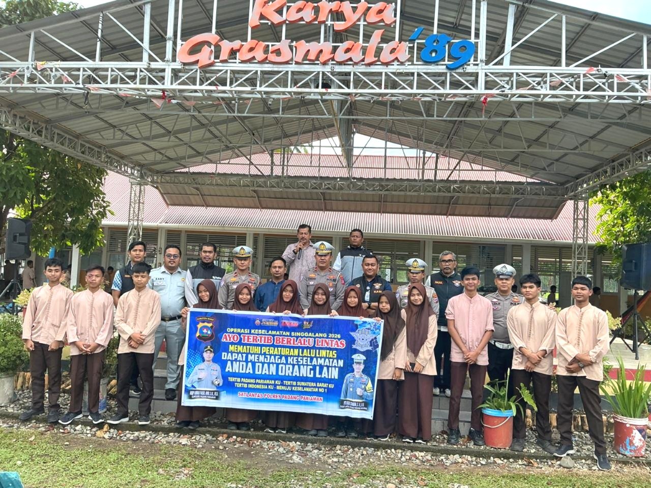 Edukasi Keselamatan Sejak Bangku Sekolah, Jasa Raharja Sumbar Hadir di SMAN 1 Lubuk Alung