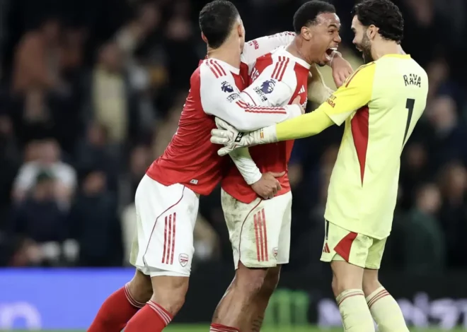 Arsenal Hancurkan Tottenham 4-1, Kukuh di Puncak Klasemen Premier League