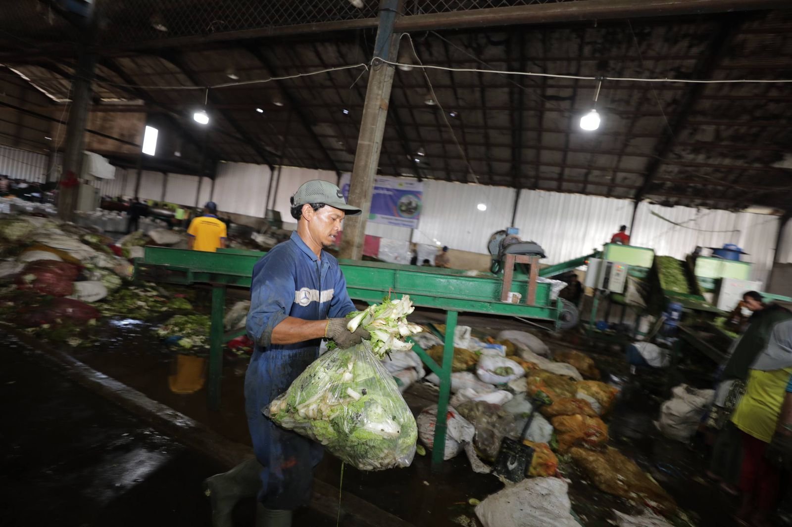 Bandung Tingkatkan Pengolahan Sampah Lokal, Target 500 Ton/Hari