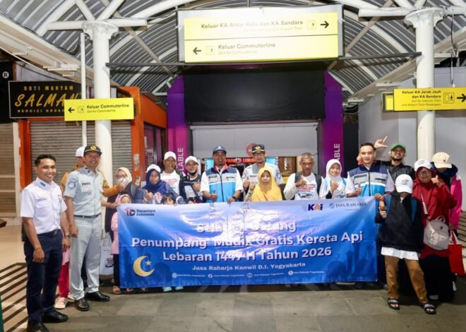 Siaga Arus Mudik, Jasa Raharja DIY Monitoring Kedatangan Pemudik di Stasiun Tugu 