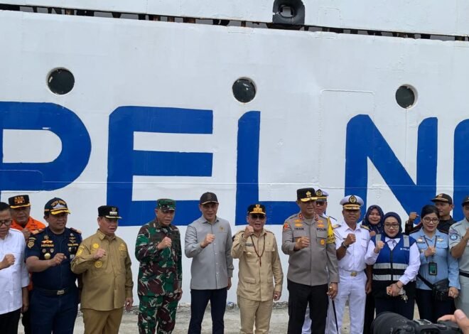 Jasa Raharja Kalteng Hadiri Pengecekan dan Pelepasan Penumpang Arus Mudik KM Lawit di Pelabuhan Sampit