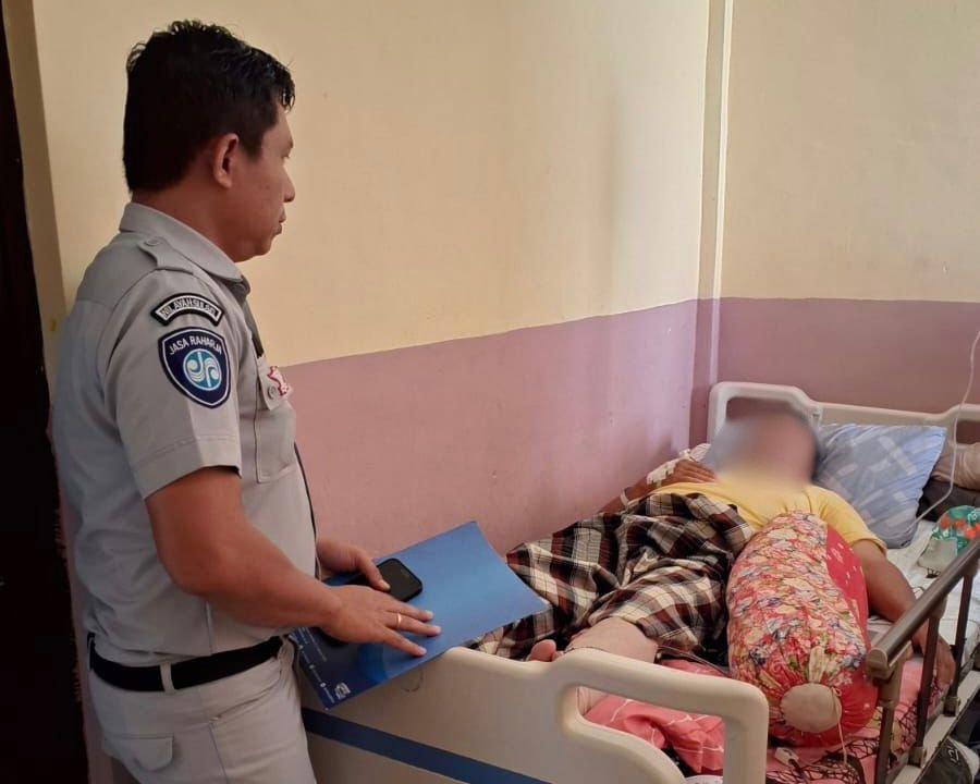 Wujud Kepedulian Terhadap Korban, Jasa Raharja Palopo Kunjungi Langsung Korban Laka di Rumah Sakit