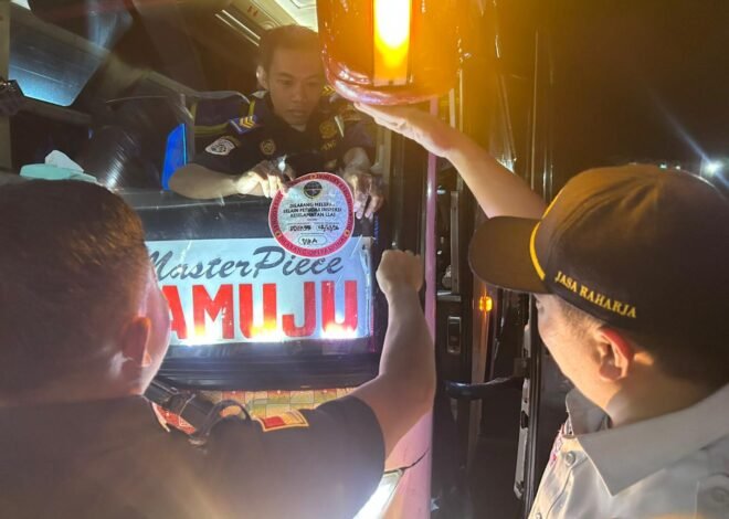 Disiplin di Jalan, Lindungi Sesama : Jasa Raharja Cabang Mamuju Laksanakan Rampcheck Kendaraan di Terminal Simbuang Jelang Mudik Lebaran 2026