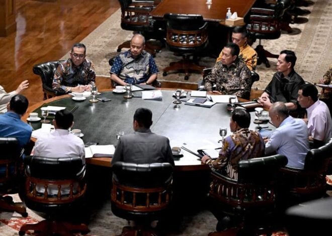 Rapat Maraton di Hambalang, Prabowo Bahas Kampus Baru, Konflik Timur Tengah, dan Mudik