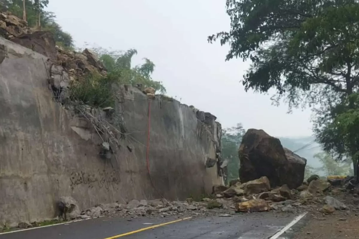 Basarnas Waspadai Longsor Susulan di Jalur Trenggalek–Ponorogo