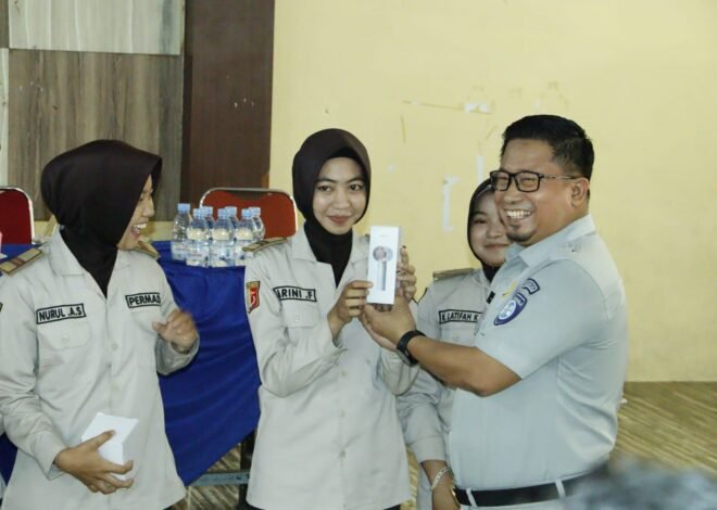 Jasa Raharja dan Ditlantas Polda Sulsel Edukasi Keselamatan Berkendara Mahasiswa AKPER Mappa Oudang Makassar