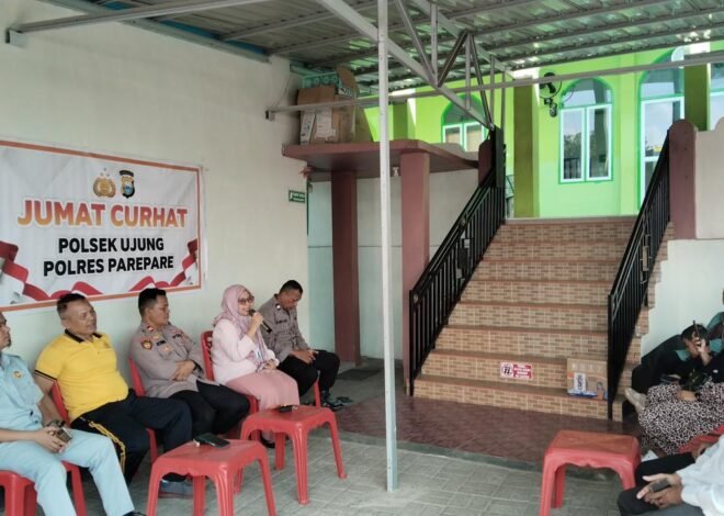 Sinergi Edukasi Keselamatan, Jasa Raharja Cabang Parepare dan Polsek Ujung Gelar “Jumat Curhat” di Kelurahan Lapadde