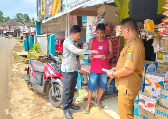 Jasa Raharja Gandeng UPT PPD Bapenda Samsat Malingping dan Toko Sembako Madura, Bagikan Flyer Undian Emas serta Fasilitasi Pembayaran Digital di Pasar Sukamaju