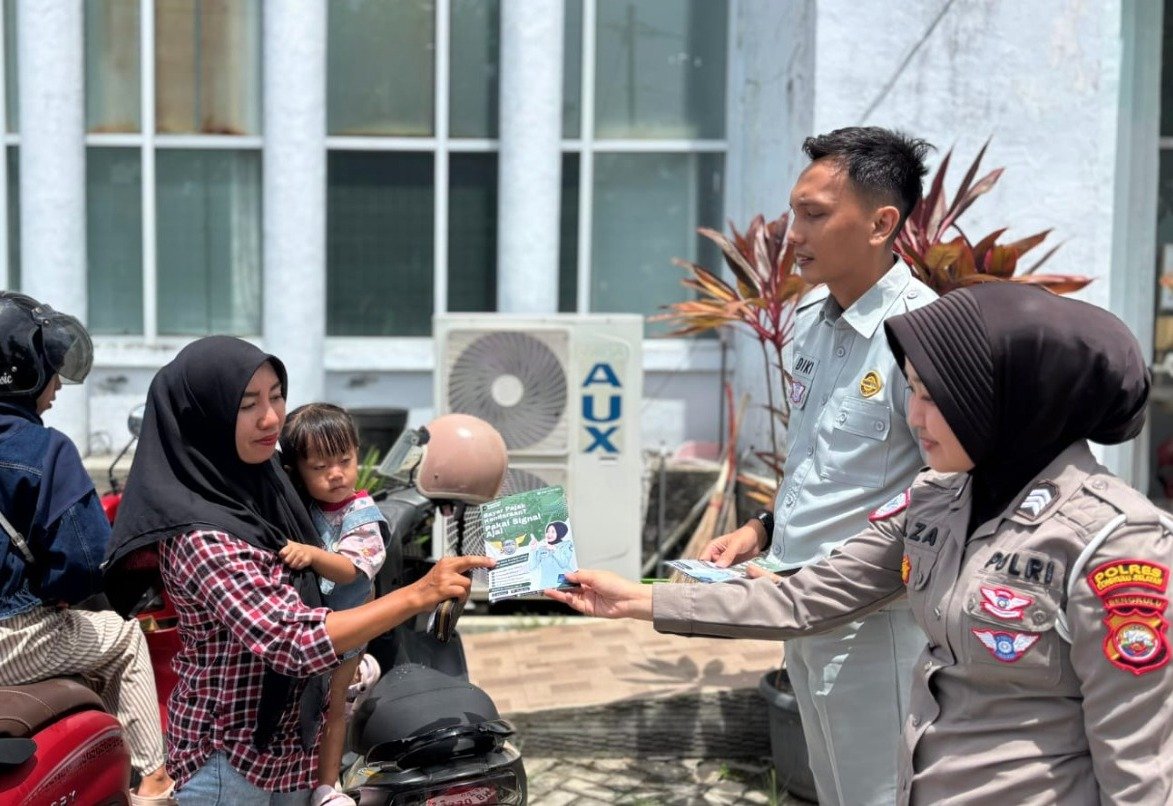 Jasa Raharja Bengkulu Edukasi Penggunaan Aplikasi SIGNAL di Samsat Manna, Perkuat Literasi Digital dan Keselamatan Berkendara