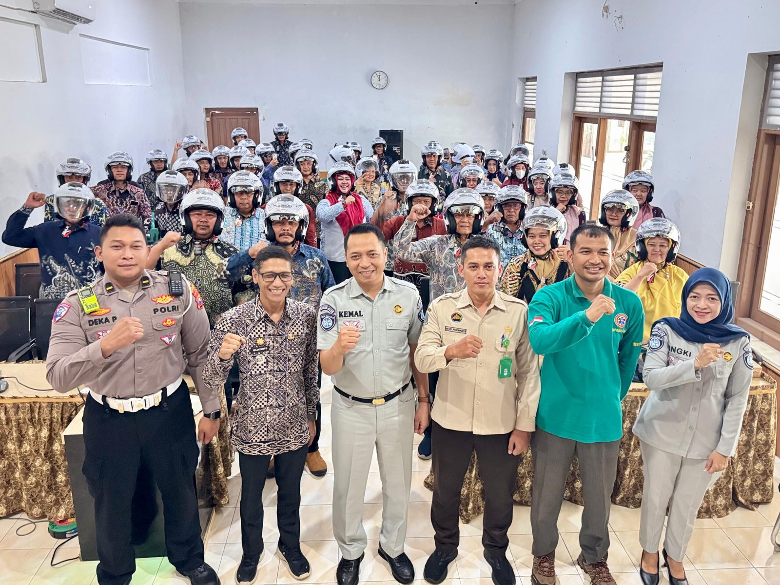 Jasa Raharja Madiun Gelar Intensifikasi Keselamatan Transportasi Berbasis Domisili Korban dan Sosialisasi Taat Pajak di Kecamatan Jiwan, Kabupaten Madiun
