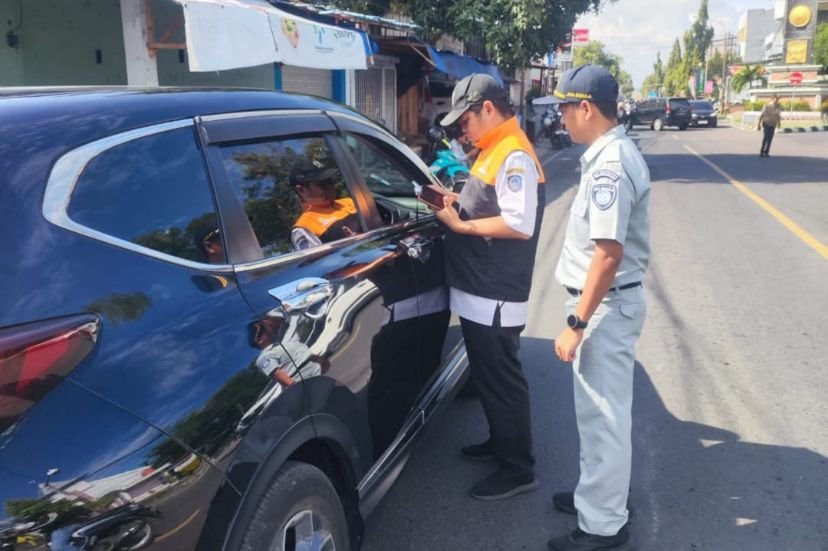 Dorong Kepatuhan Wajib Pajak, Jasa Raharja Cabang Parepare Laksanakan Ops Gab PKB & SWDKLLJ Bersama UPT Pendapatan di Wilayah Pinrang, Sidrap, dan Parepare