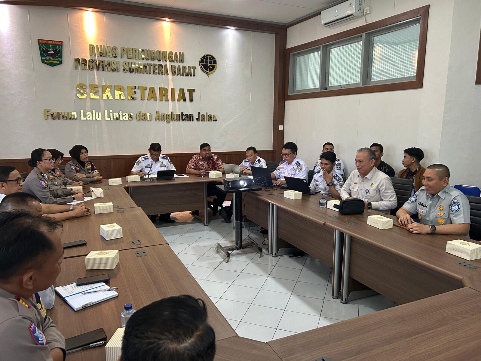 Jasa Raharja Sumatera Barat Hadiri Forum Lalu Lintas dan Angkutan Jalan, Bahas Penanganan Terminal Bayangan hingga Rekayasa Lalu Lintas di Kota Padang