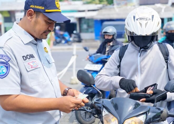 Tim pembina Samsat Ciledug gelar Razia ingatkan Fungsi pajak Kendaraan berperan sebagai Perlindungan