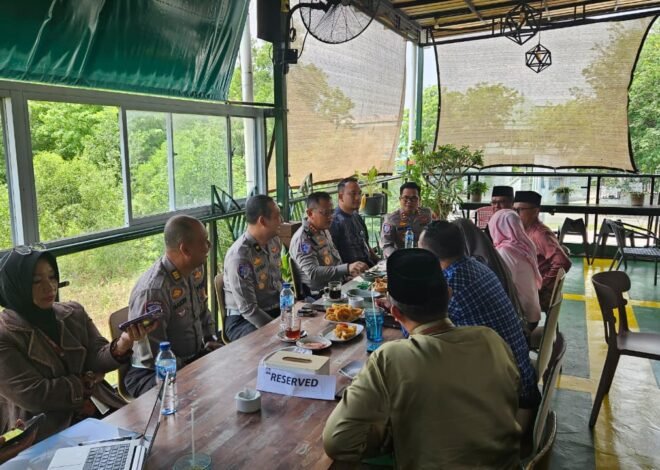 Jasa Raharja Kepri dan Mitra FKLL Gelar Bincang Santai Keselamatan di Titik Rawan Laka Kota Batam