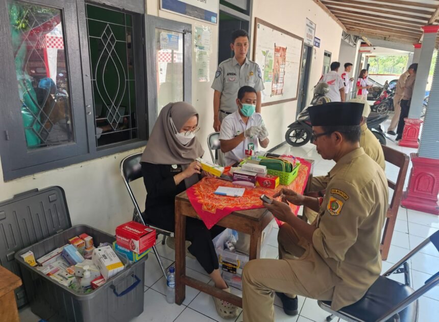 Jasa Raharja Sukoharjo Gelar Pengobatan Gratis di Selogiri, Dorong Perangkat Desa Jadi Agen Keselamatan