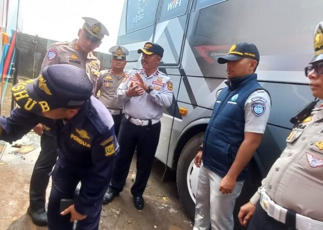 Peningkatan Keselamatan Transportasi Jalan, FLLAJ Kabupaten Sukabumi Laksanakan Inspeksi Armada Bus dan Pemeriksaan Kesehatan Awak Kendaraan