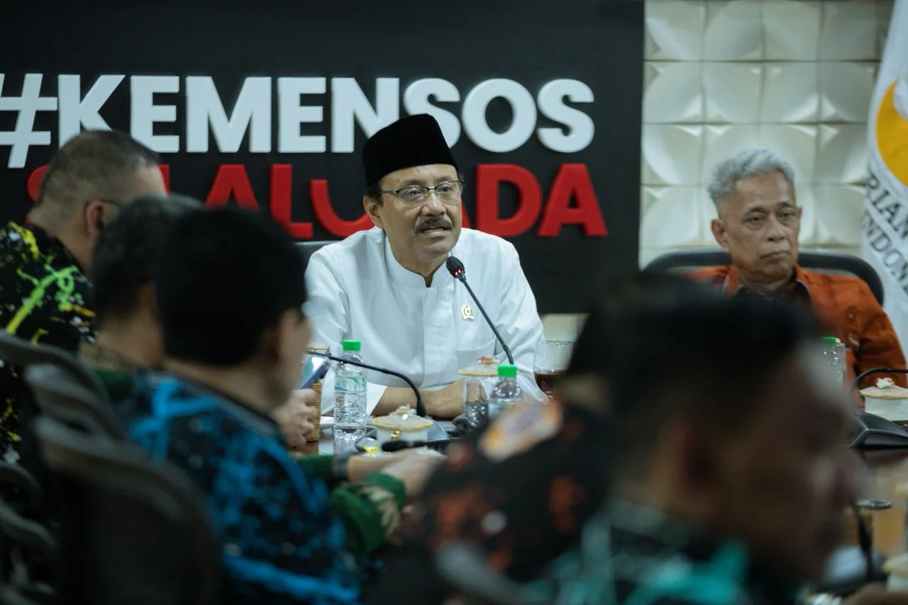 Menteri Sosial: Penambahan Nilai dan Penerima Bansos Tunggu Arahan Pemerintah