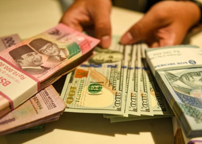 Pagi Ini Rupiah Terkoreksi ke Level Rp17.349 per Dolar AS