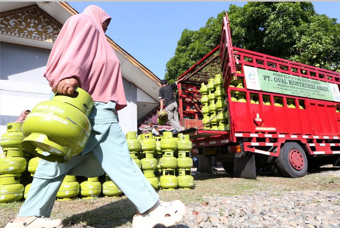 Gas Subsidi Ditambah Sembilan Juta Tabung, Warga Diimbau Beli di Pangkalan Resmi