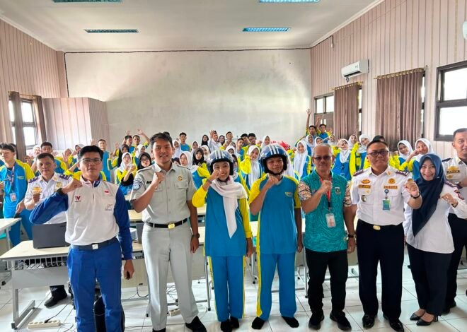 Jasa Raharja Tangerang dan Dinas Perhubungan Kota Tangerang Selatan Gelar Sosialisasi Keselamatan Berlalu Lintas di SMK Negeri 5 Kota Tangerang Selatan