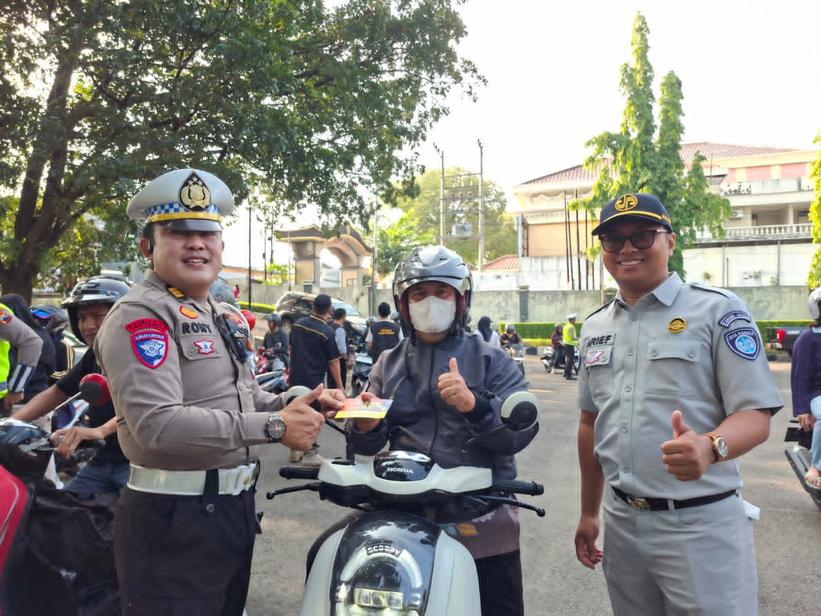Jasa Raharja Bersama Tim Pembina Samsat Gelar Sosialisasi Kepatuhan Pajak dan Tertib Berlalu Lintas di Gedung Wanita Semarang