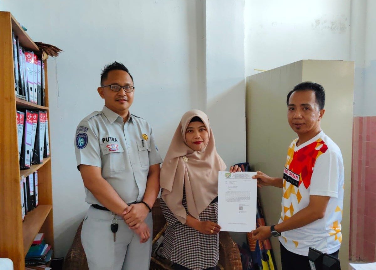 Jasa Raharja dan Tim Pembina Samsat Bengkulu Utara Sampaikan SPTPD ke RSUD Argamakmur