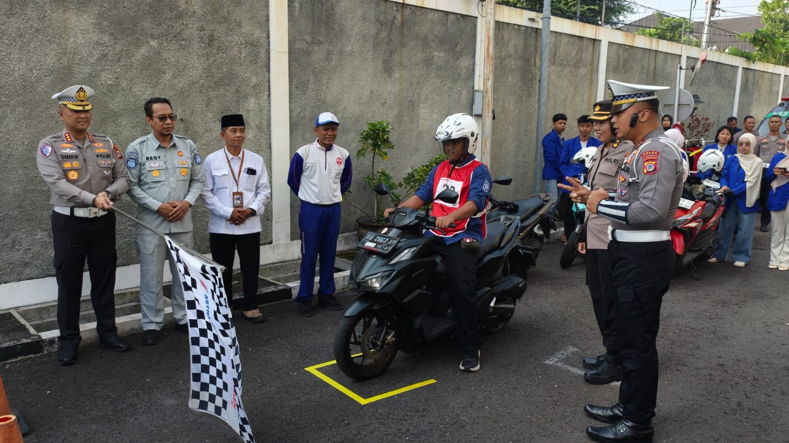 Peringati HUT Bhayangkara ke-80, Ditlantas Polda DIY Gandeng Jasa Raharja Gelar Safety Riding bagi Generasi Muda
