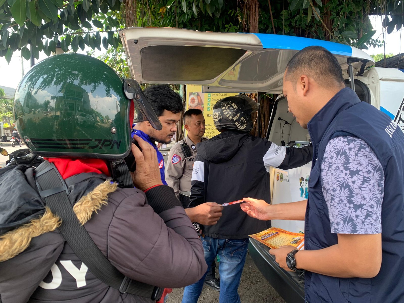 Jasa Raharja Cabang Sukabumi Berikan Apresiasi kepada Wajib Pajak Kendaraan Bermotor Melalui Kolaborasi Bersama PHD dan KFC