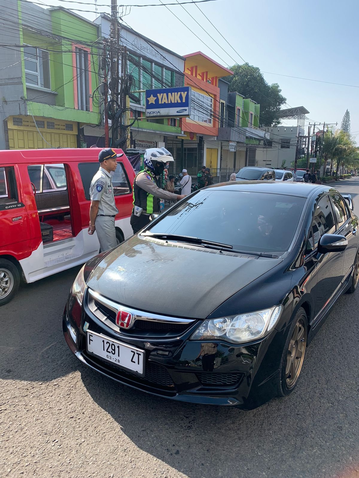 Tim Pembina Samsat Kabupaten Cianjur Gelar Operasi Pajak Kendaraan Bermotor di Terminal Pasir Hayam dan Tugu Lampu Gentur