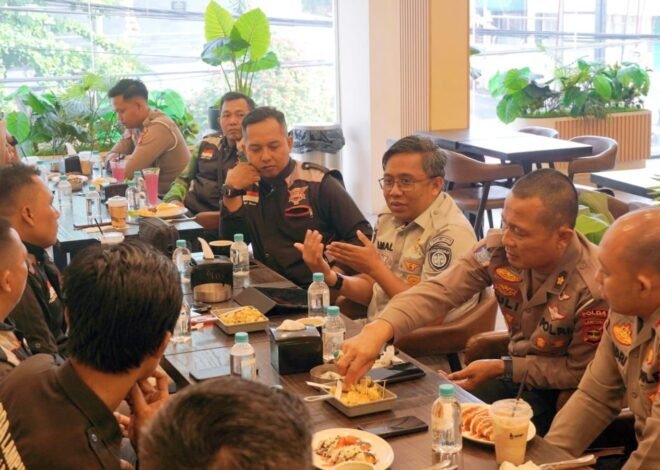 Jasa Raharja dan Ditlantas Polda Lampung Ajak Komunitas Ojek Online Tingkatkan Keselamatan Berkendara melalui Aplikasi JRKu