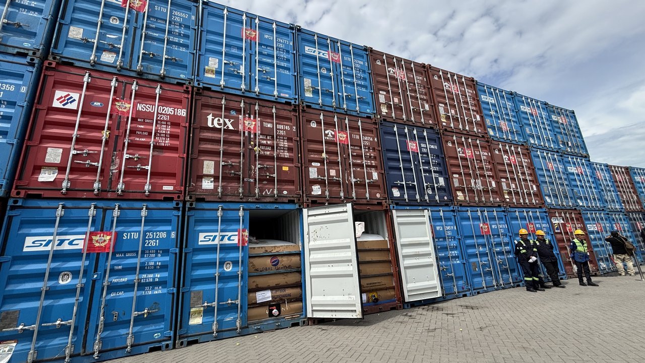 Ekspor Menguat, Neraca Dagang Indonesia Catat Surplus 5,64 Miliar Dolar AS